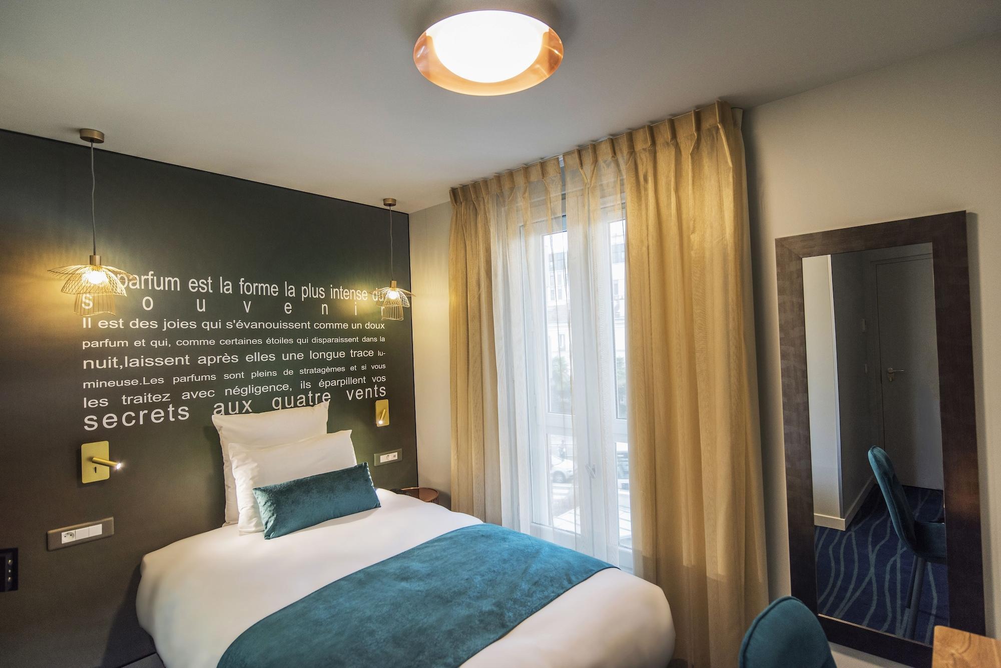 Hotel Mercure Paris Suresnes Longchamp Exterior photo